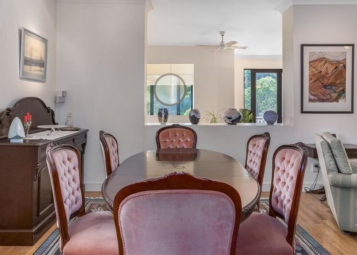  at 6 North Bay, Waikanae