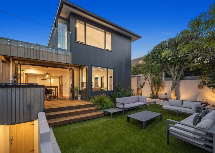  at 1/5 Rarere Road, Hauraki, Auckland