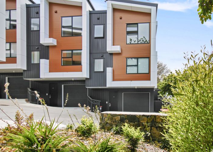  at 2/36 Seccombes Road, Epsom, Auckland