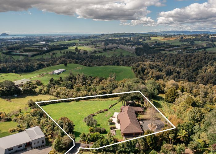  at 727 Esdaile Road, Tauranga