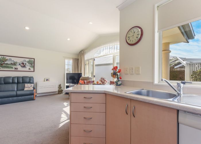  at 15 Magnolia Place, Richmond
