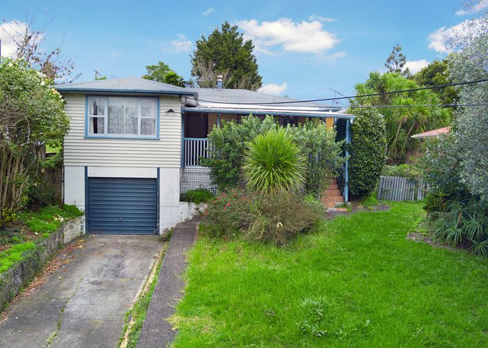  at 10 Ribblesdale Road, Henderson, Waitakere City, Auckland