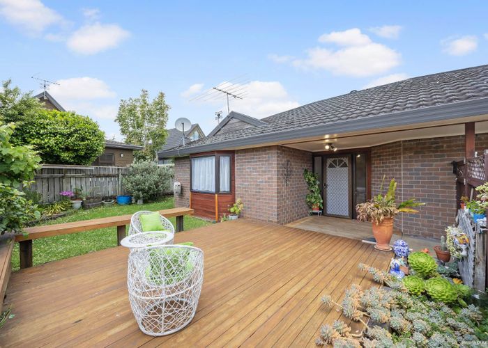  at 2/279 Hobsonville Road, Hobsonville, Auckland
