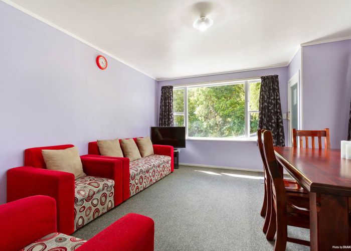  at 1/134 Edmonton Road, Te Atatu South, Auckland