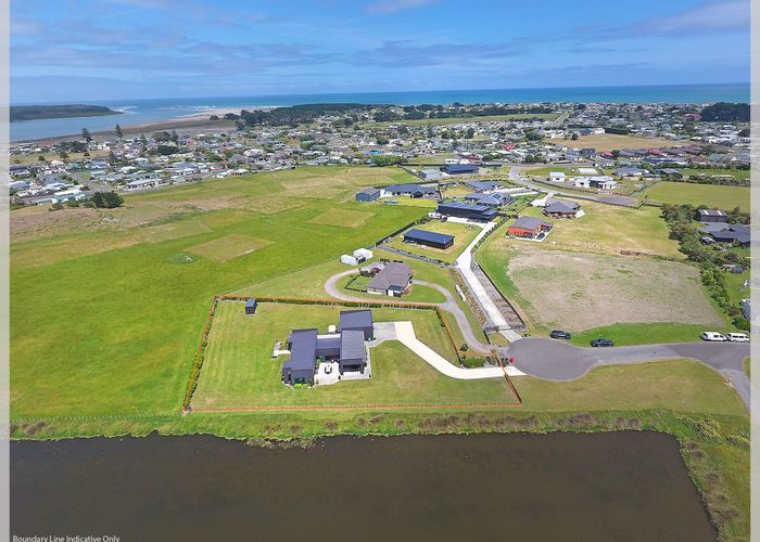  at 16 Carex Grove, Foxton Beach, Horowhenua, Manawatu / Whanganui