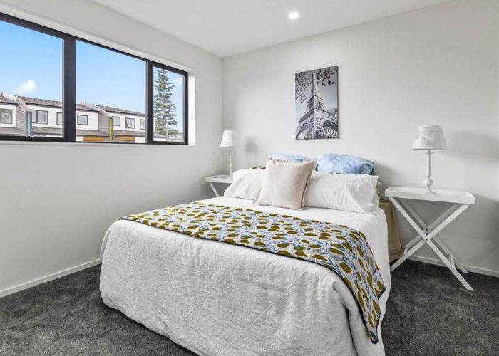  at 83D Station Road, Papatoetoe, Auckland