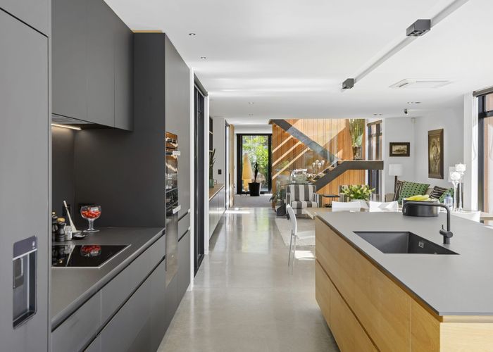  at 92 Nayland Street, Sumner, Christchurch