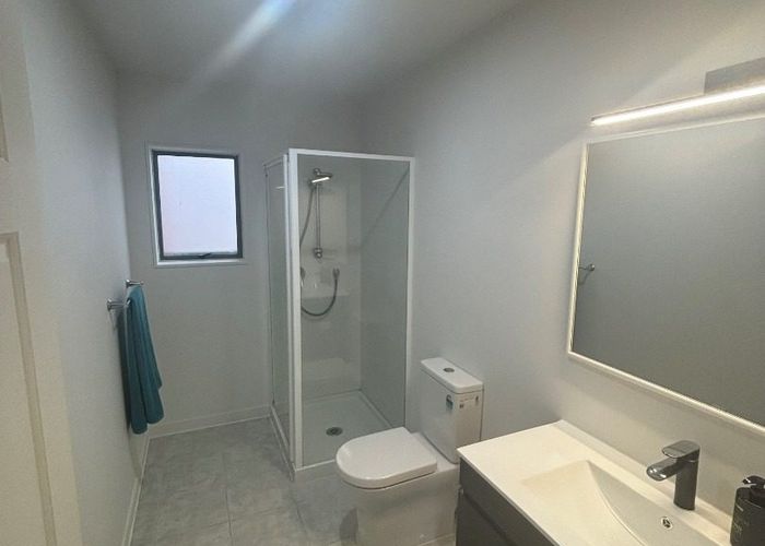  at 20 Caversham Drive, Torbay, Auckland