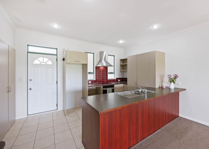  at 5/150 Chapel Road, Flat Bush, Manukau City, Auckland