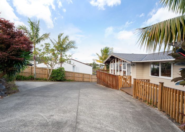  at 58 Grenada Avenue, Forrest Hill, Auckland