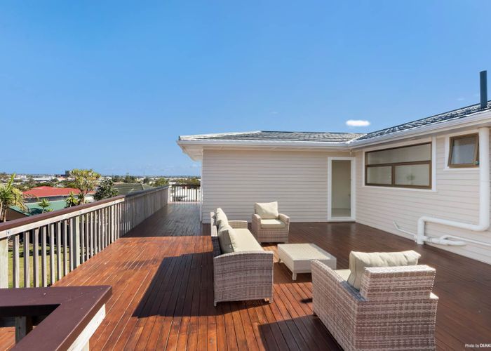  at 19 Keats Place, Blockhouse Bay, Auckland