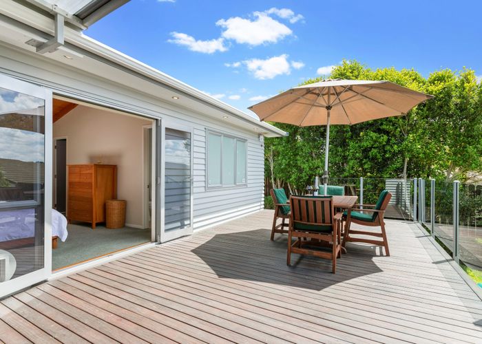  at 12 Raphael Place, West Harbour, Auckland