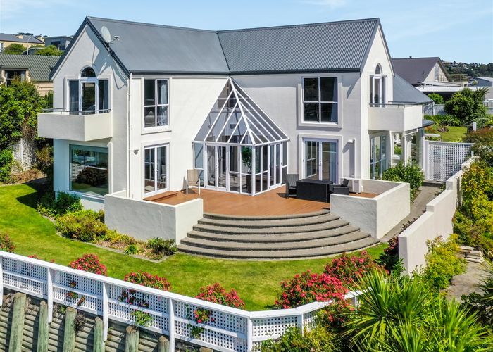  at 9 Dunkeld Lane, Redcliffs, Christchurch