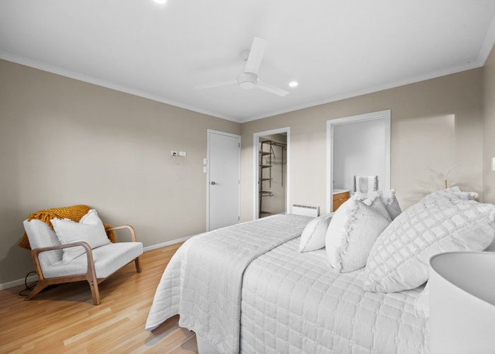  at 6B Alan Avenue, Henderson, Waitakere City, Auckland