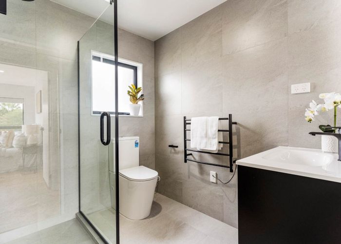  at 43d Mirrabooka Avenue, Botany Downs, Manukau City, Auckland