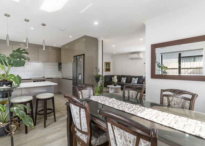  at 420A Massey Road, Mangere East, Auckland