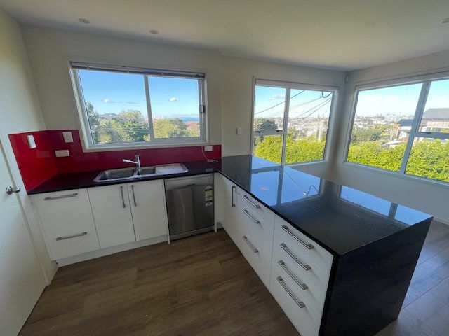  at 1/28 Beach Road, Castor Bay, North Shore City, Auckland