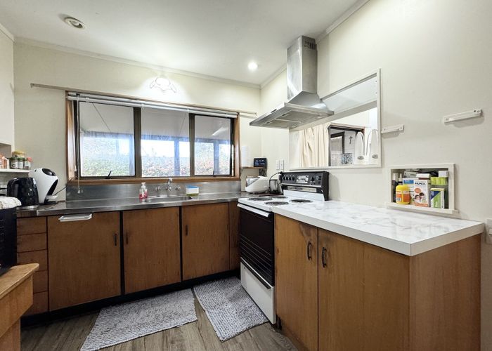  at 11 Dominion Street, Takapuna, North Shore City, Auckland