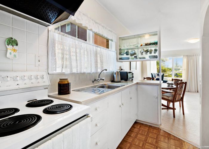  at 16B Pegler Drive, Howick, Auckland