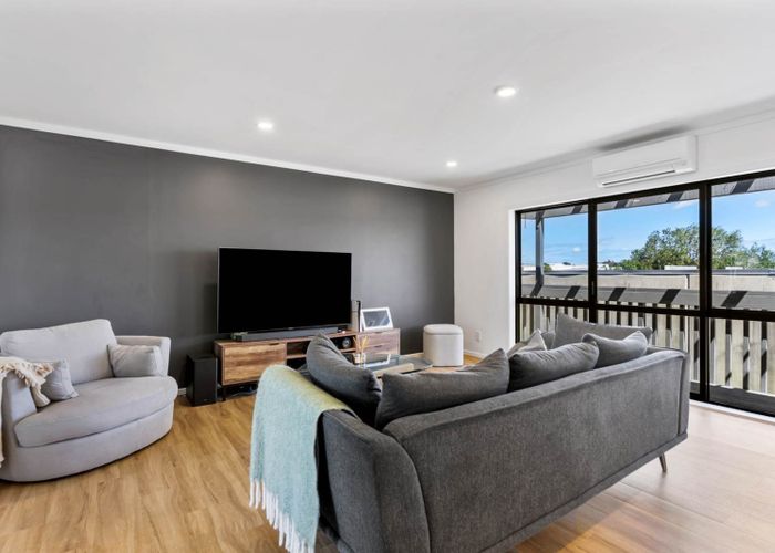  at 15/18 Airborne Road, Albany, North Shore City, Auckland