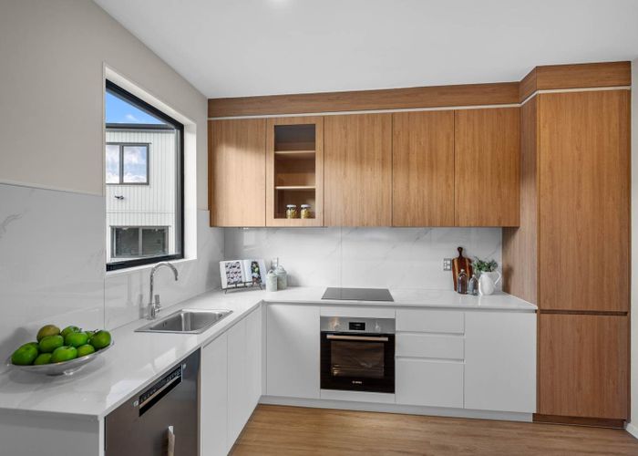  at 19/929-933 East Coast Road, Torbay, North Shore City, Auckland