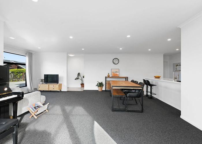  at 5 Avian Place, Flagstaff, Hamilton, Waikato