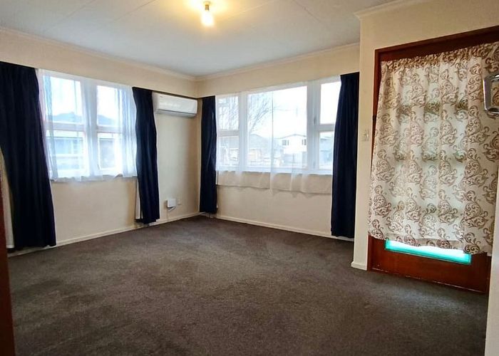  at 1/2 Joseph Grove, Elderslea, Upper Hutt, Wellington