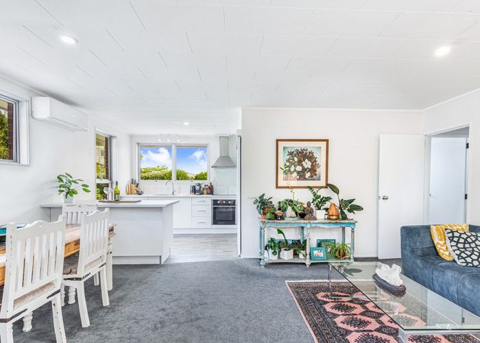  at 2/9 Riverlea Road, Whenuapai, Auckland