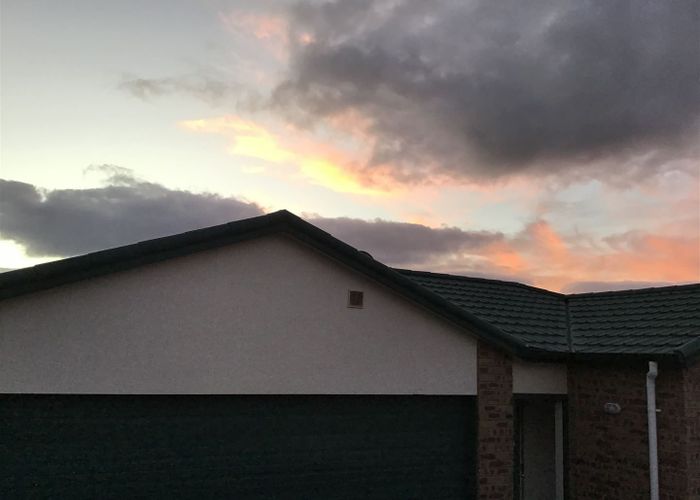  at 36 Woodbank Drive, Glen Eden, Waitakere City, Auckland