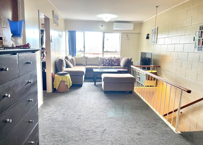  at 4/42 Wintere Road, Papatoetoe, Auckland