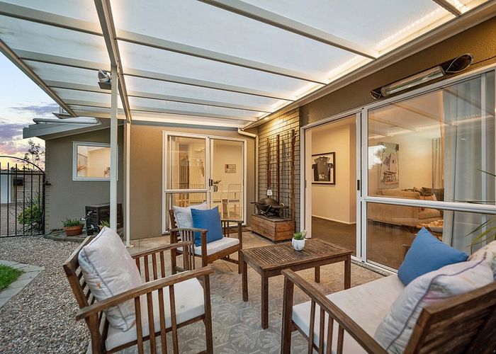  at 2/23 Lomond Street, Takapuna, North Shore City, Auckland