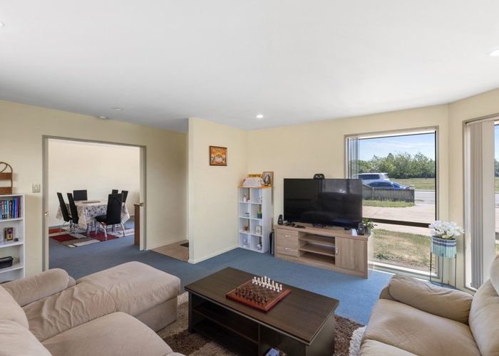  at 21 Springs Road, Hornby, Christchurch City, Canterbury