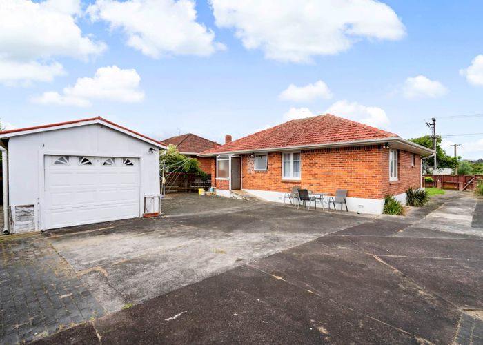  at 26 Rosier Road, Glen Eden, Auckland