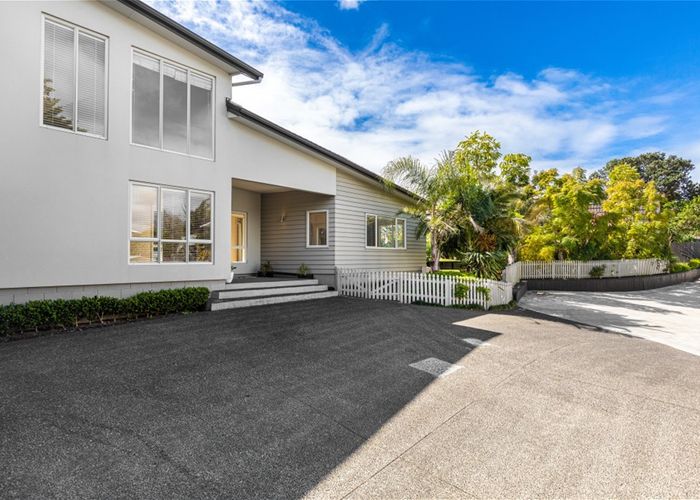  at 30C Marine Parade, Mellons Bay, Auckland