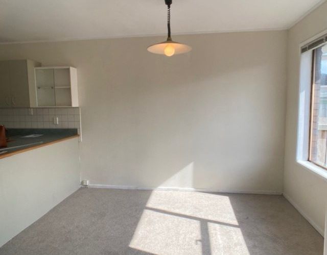  at 7/33 Swanson Road , Henderson, Waitakere City, Auckland