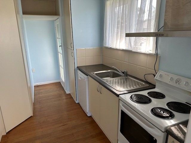  at 9 Winifred Avenue, Bayview, North Shore City, Auckland