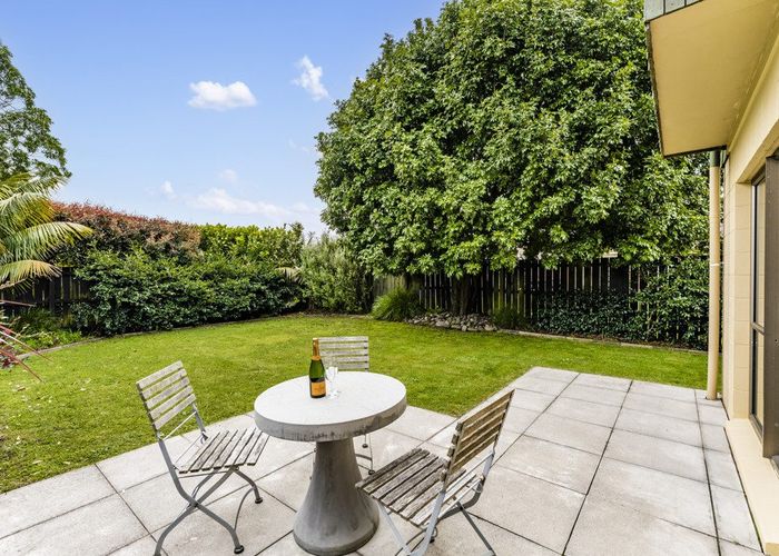  at 1/116 Celtic Crescent, Ellerslie, Auckland