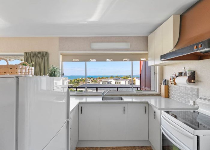  at 2/36 Park Rise, Campbells Bay, North Shore City, Auckland