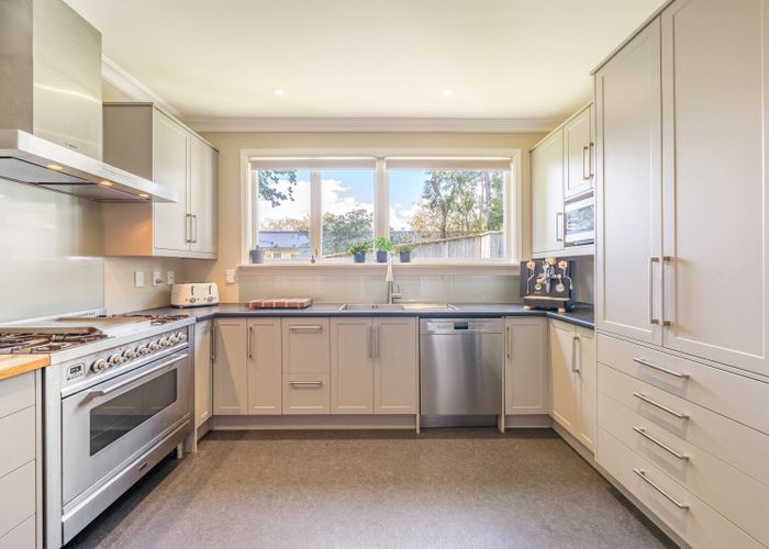  at 26 Chatsworth Road, Silverstream, Upper Hutt, Wellington