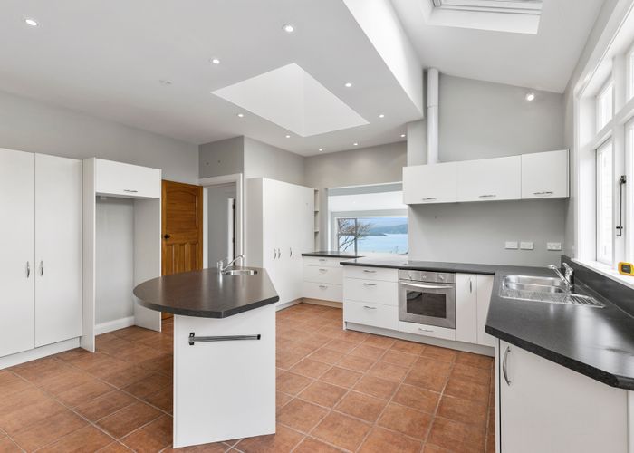  at 6 Moorhouse Street, Wadestown, Wellington