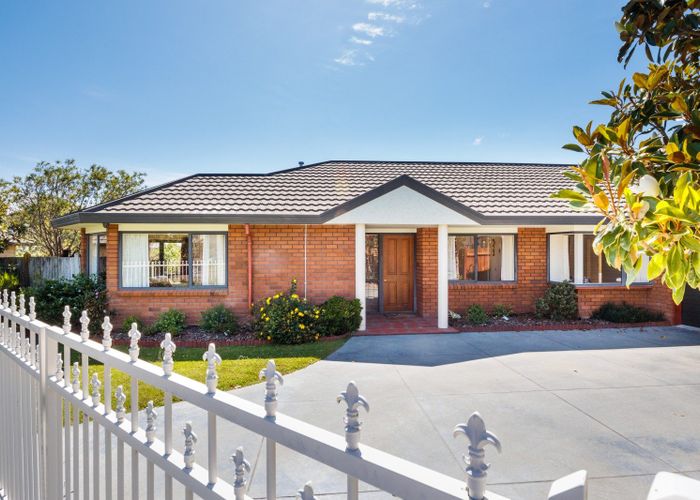  at 7 Jasmine Place, Fitzherbert, Palmerston North
