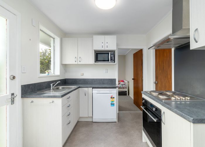  at 2/70 Hawke Street, New Brighton, Christchurch City, Canterbury