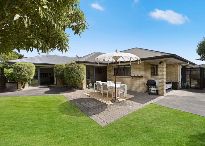  at 27 Saint James Drive, Huntington, Hamilton, Waikato