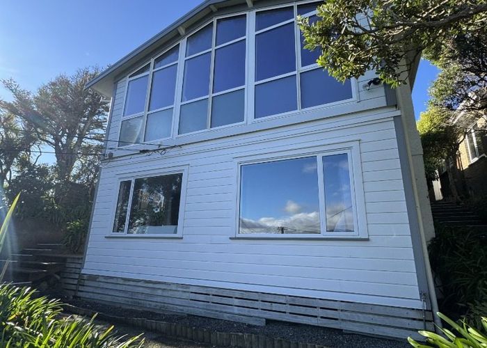  at 9 Versailles Street, Karori, Wellington, Wellington