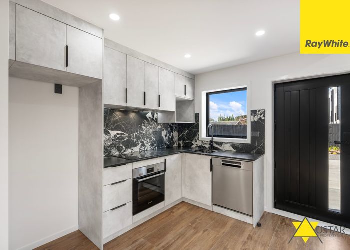  at 11/65 Stottholm Road, Titirangi, Waitakere City, Auckland