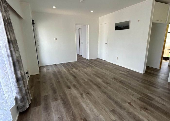  at 2/28 Imogene Way, Half Moon Bay, Manukau City, Auckland