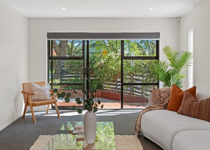  at 20 Grove Road, Addington, Christchurch City, Canterbury