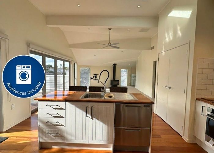  at 19A Treeway, Sunnyhills, Manukau City, Auckland