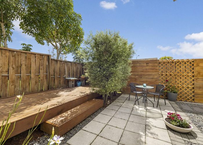  at 31 Albionvale Road, Glen Eden, Auckland