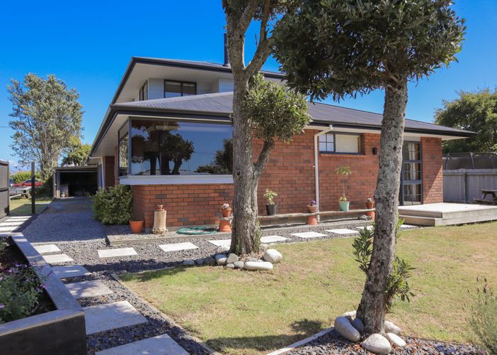  at 16 Clough Road, Paroa, Greymouth